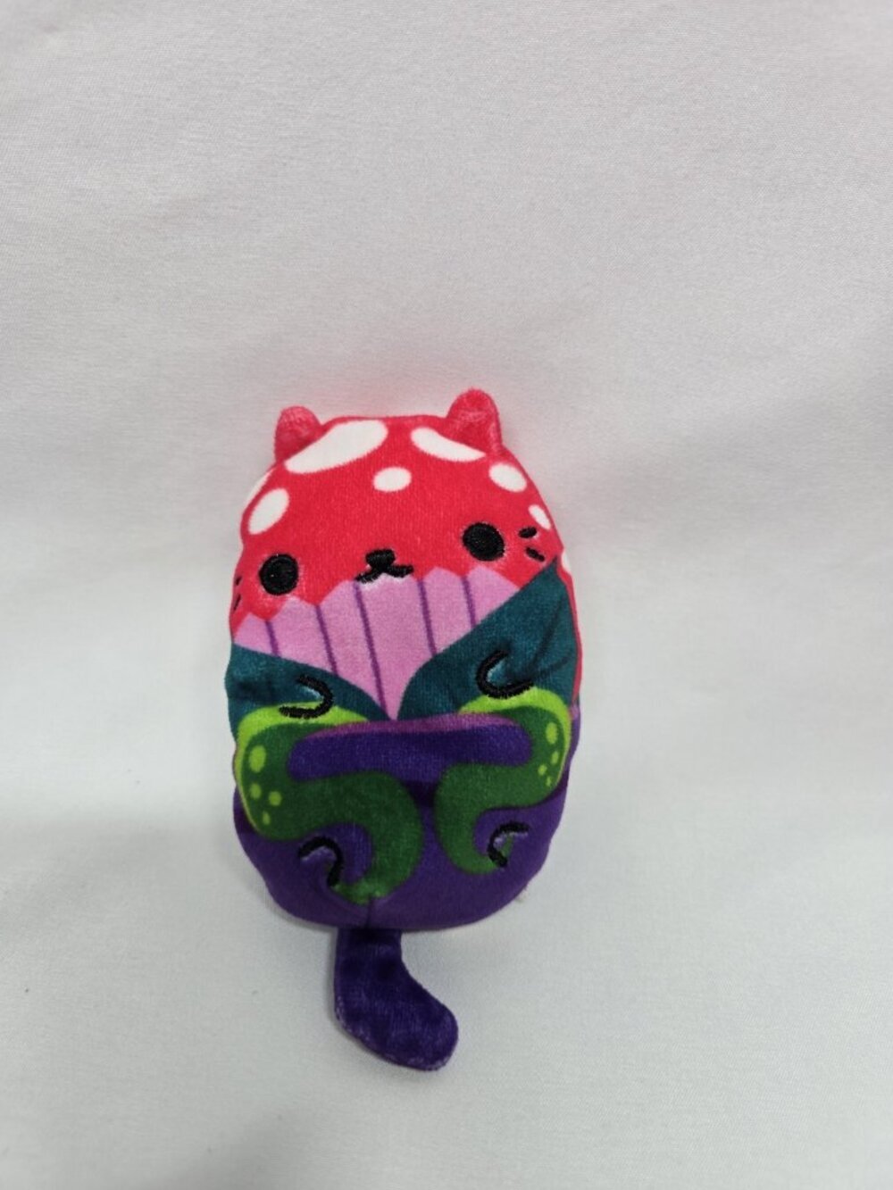 Cats vs Pickles 4” Bean Gold Wave Audrey Plant Venus Fly Trap Beanie Plush